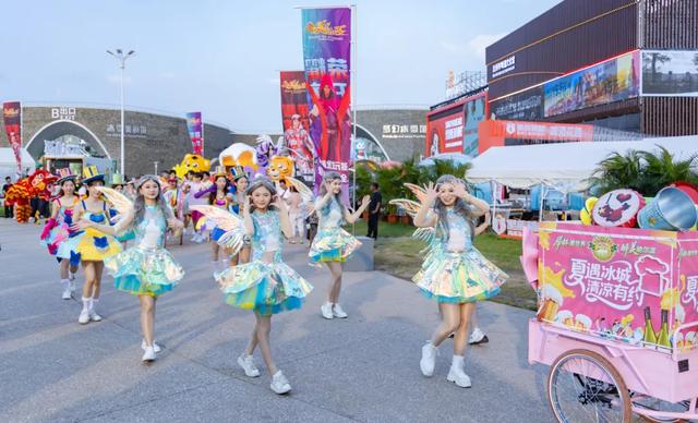 【又放大招】哈尔滨国际啤酒节！每晚两场打铁花演绎千年硬核浪漫​