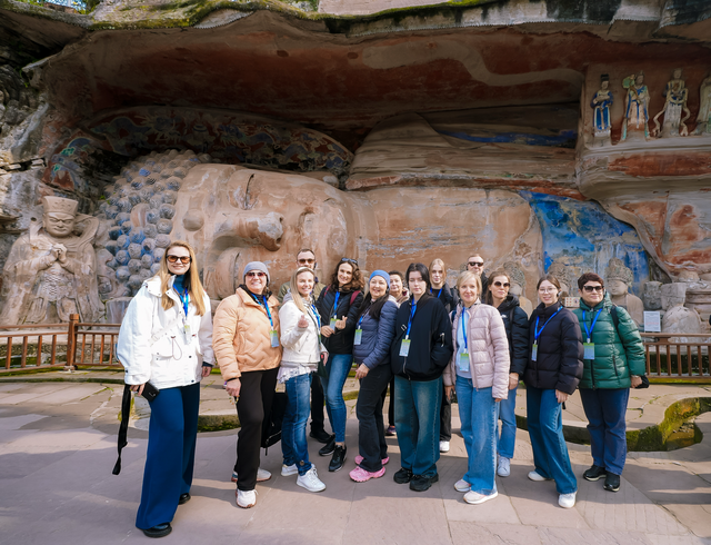 160余名境外客商打卡重庆 2025旅交会考察踩线活动首站来渝