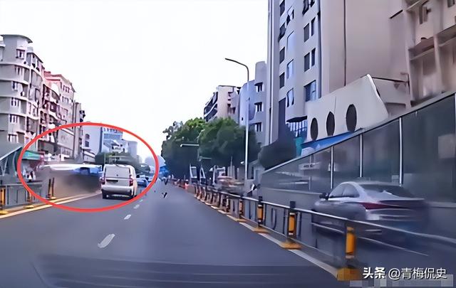 斗气翻车后续：警方通报来了，车内乘客身份曝光，更多内幕流出！