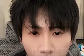 破防了！论文一万字，致谢占了7000字，导师：改论文能不能算工伤图片