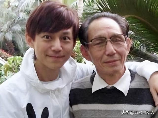 钱再多有什么用？官方出手揭开于谦真实现状，终是步上何炅的老路