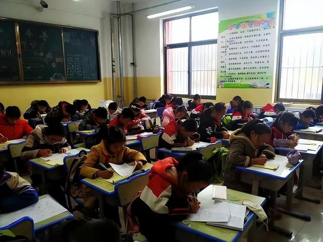 教育部动真格了。新规明确：小学一至六年级，全面取消跨校联考…