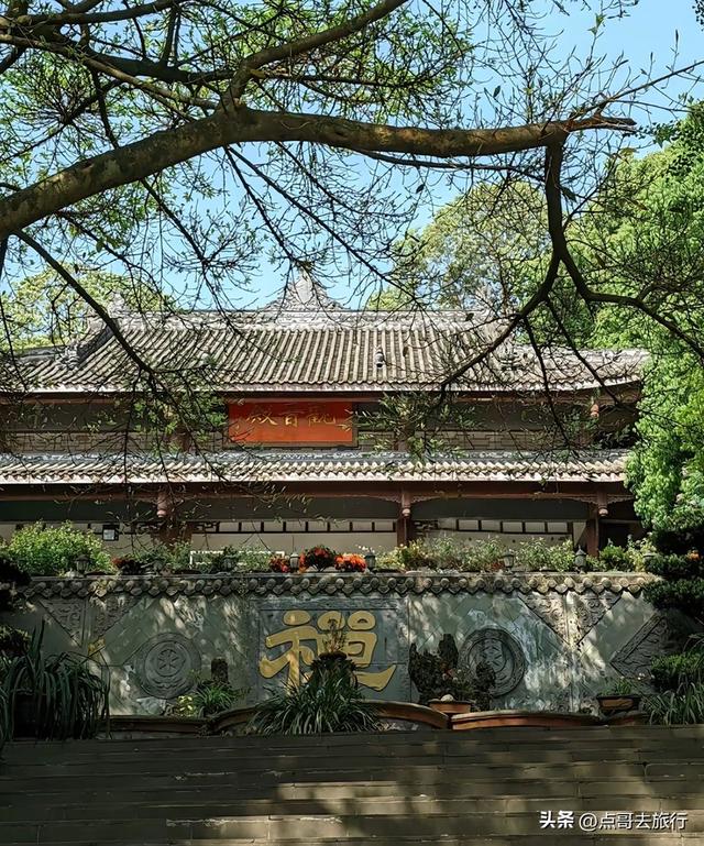 成都被严重低估的寺庙，殿宇精美壮观让人意外，不少人慕名前往！