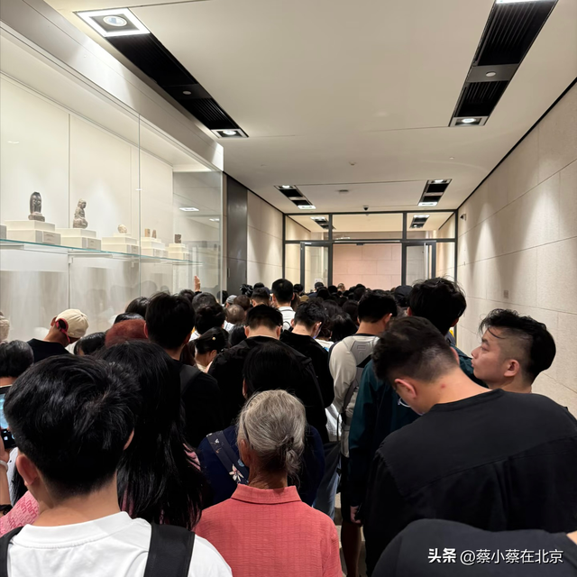 2025年9月23日，北京国家博物馆发生的真实排队场景，大家看看吧