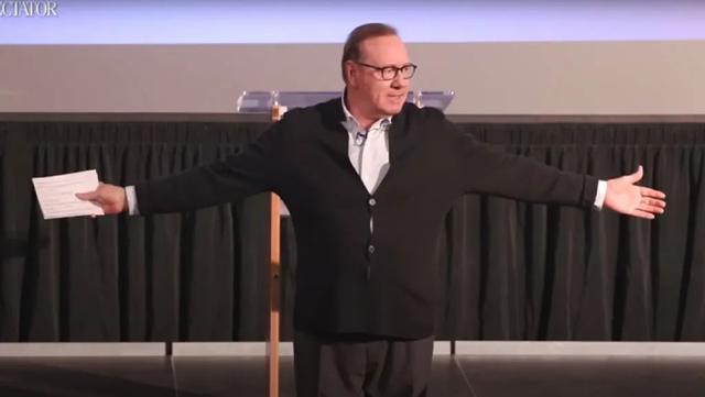 顶级女星全裸回归，尺度和口碑都爆了