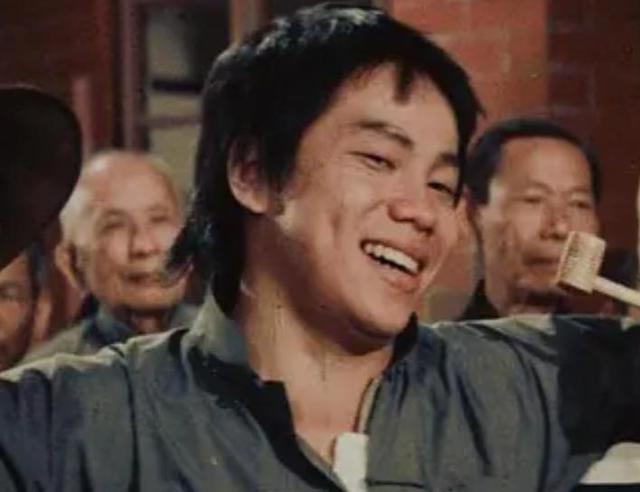 梁小龙去世早有预兆，关门弟子爆料3个“不良爱好”，都是催命符