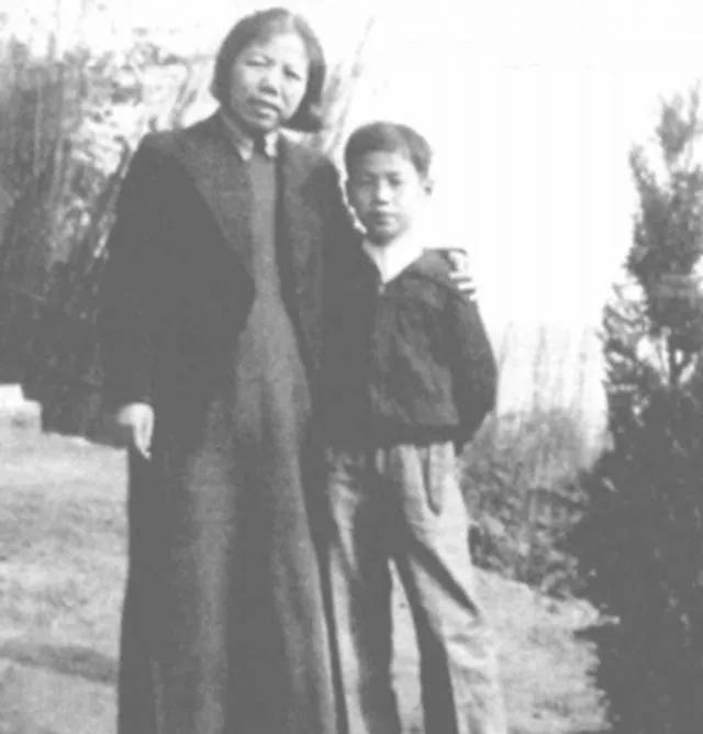 1942年，14岁李鹏遇见毛泽东，说了一句话让主席惊讶：要重点培养