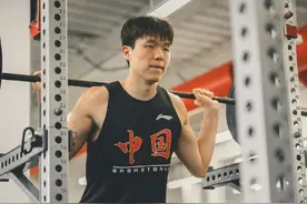 首轮第16位顺位，20岁杨瀚森成第9位被NBA选中的中国球员图片