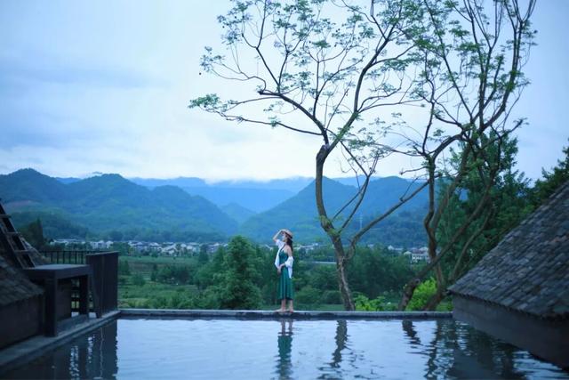 秋崃 | 深秋微凉，正好躲进邛崃山里泡个汤！