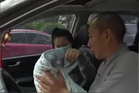 大爱！道禄和尚花光积蓄，每天跟孕妇打交道，被600个孩子喊爸爸图片