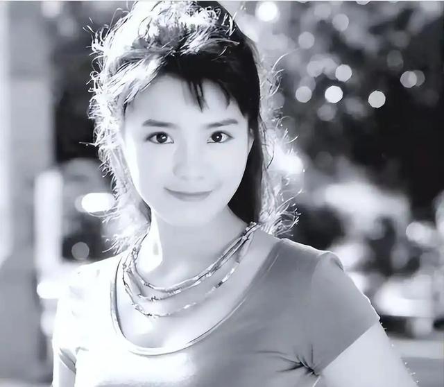 央视主持人朱迅：生命终将结束，为什么不大胆一些