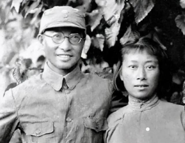 解放初期，陈赓说要把妹妹嫁给陈锡联，陈锡联大笑：你妹妹不适合