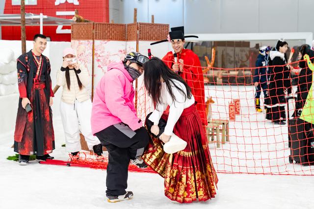 河北文旅新场景 正定热雪奇迹打造“冰雪+古风”跨界体验