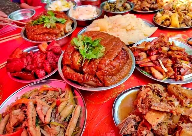 去广西喝了16次喜酒，我发现喜桌上必有这4道菜！广西人特别喜欢