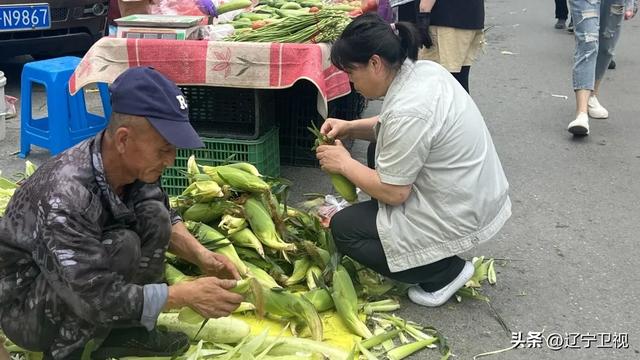 清晨6点的本溪烟火江湖！东北早市的快乐，谁懂啊？