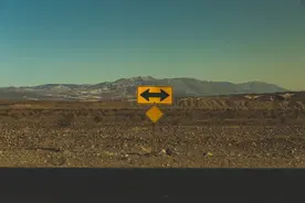 波司登「两难」：高端卖不动，中低端「失守」图片