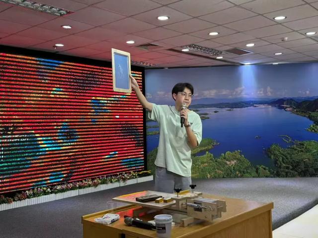 感受非遗魅力，丰富文化生活——密云区图书馆联手徐悲鸿纪念馆开展“丝网印时光”手工活动