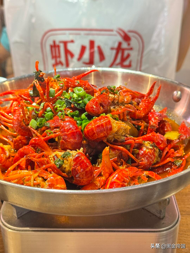 遭38℃暴晒？我一个重庆人告诉你：夏天去长沙绝不是 "找罪受"