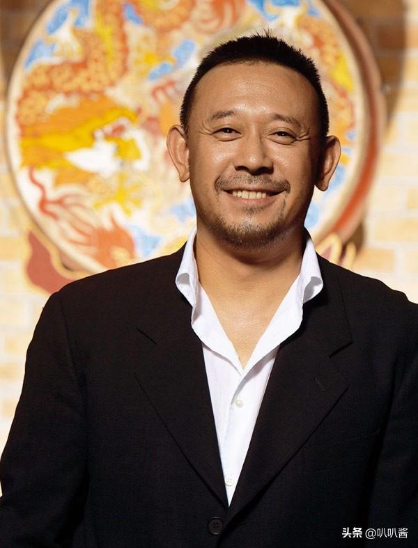 挤走小三小四，完胜刘晓庆，被风流导演独宠20年，她到底啥手段？