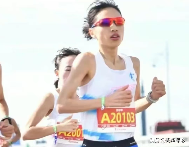 张水华性格孤僻在跑圈朋友不多，风波之后只有黄雪梅公开与她互动