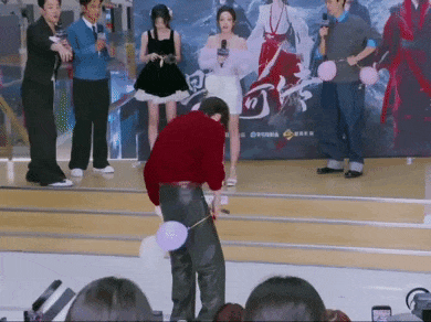 这对姐弟恋…这么甜的吗？我倒看看多好磕？