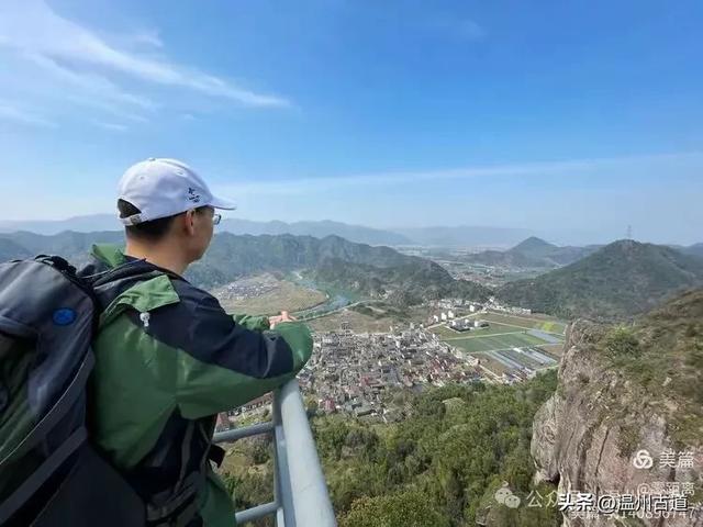 藏于浙江5A景区内有一处“十里铁甲龙”,洞穴众多形态奇特