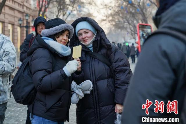 美媒惊叹：中国春节正在席卷全球！世界为什么突然爱上中国年？