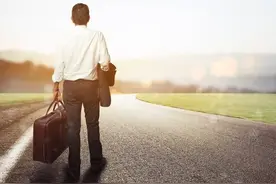 33岁丧偶后，一个离婚男人不停追我，给我打了54个电话图片