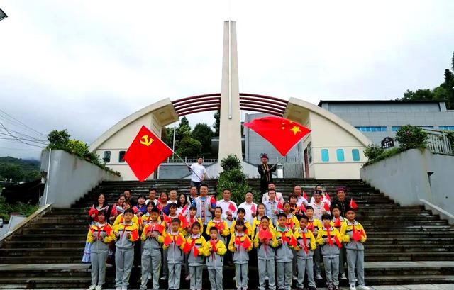 中国又收回一块领土，被霸占70年，如今3560人全部加入中国籍！
