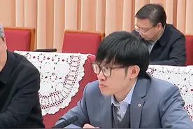 三问三答方式告诉你：DeepSeek这款中国AI，为什么让美西方破大防图片