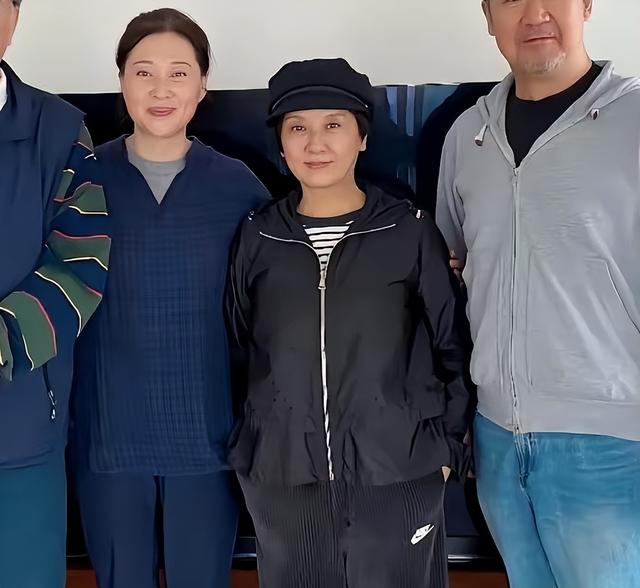 演员邓婕，身高153，个子不高但漂亮，眼睛会说话，演技更没得说