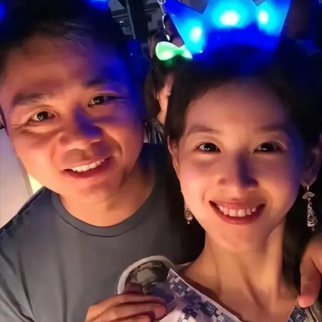 有钱再多又怎么样？这次在朋友圈自曝"没自信"的商业富豪令人唏嘘