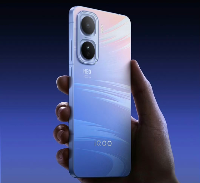 骁龙8E新黑马登场，2K直屏+8K散热+7500mAh，首销30分钟销量翻倍