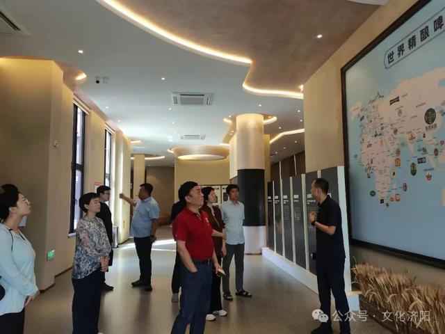 省工业旅游发展规划编制组来我区调研