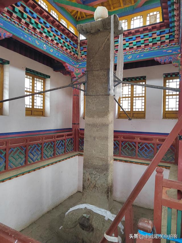 山南市：寻访藏王墓