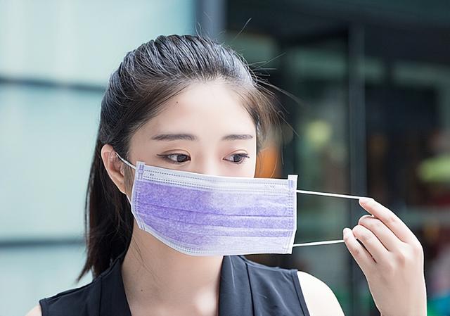 医生发现：天冷坚持戴口罩的人，过不了4个月，身体会有7大变化