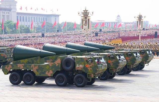 看完北京阅兵后，美防长称美国不寻求和中国发生冲突