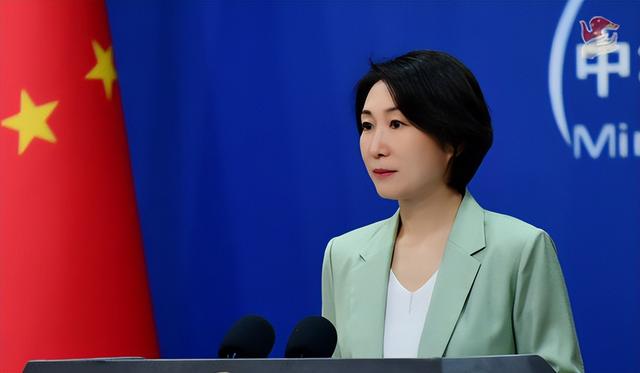 拒绝北京阅兵后，李在明派特使团访华，中方两个字让其放心了
