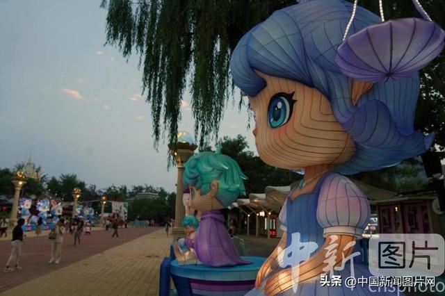 北京石景山游乐园京彩灯会即将举行