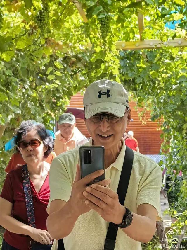 参观中国无花果之乡 想你的风吹到了阿孜汗 北京开国将军后代合唱团