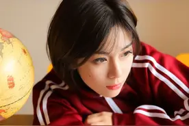 成都一初中女学霸给厕所写了一副对联，校长看后不由得竖起大指拇图片