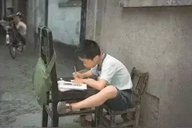 40年前的老照片，30岁以下看不懂，回不去的童年图片