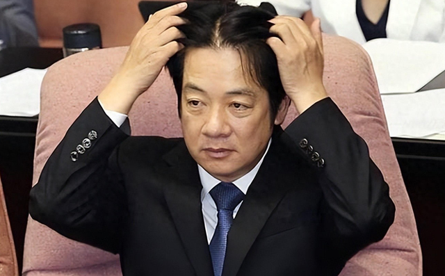 行动已开始，日本包机降落台岛，机上人身份特殊，中方删掉2个字