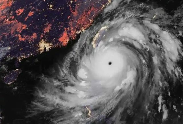 中国又一壮举！计划从天空调水，耗资2500亿的天河工程究竟是啥