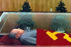 毛主席逝世48年，遗容为何至今仍旧红润？内部人员揭露真相图片