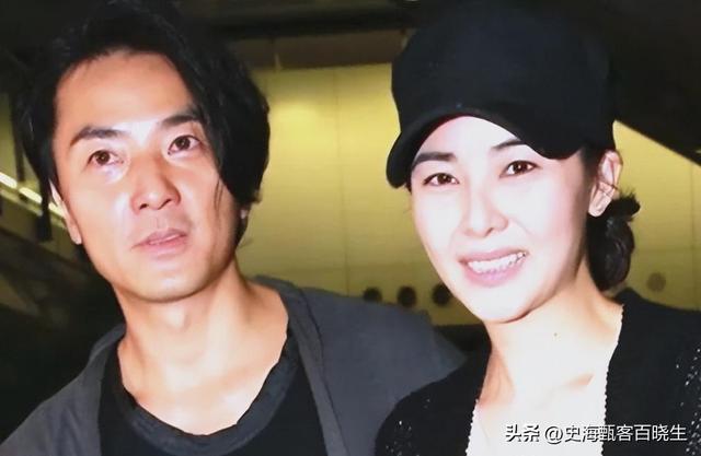 21岁拍三级，30岁被出轨，38岁嫁大佬，如今52岁没孩子也被宠成宝