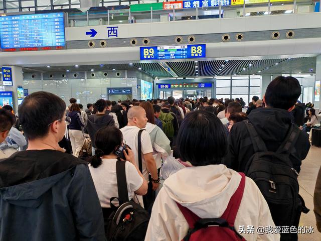 早晨六点出门，下午五点来到了山西地盘最大的城市忻州市