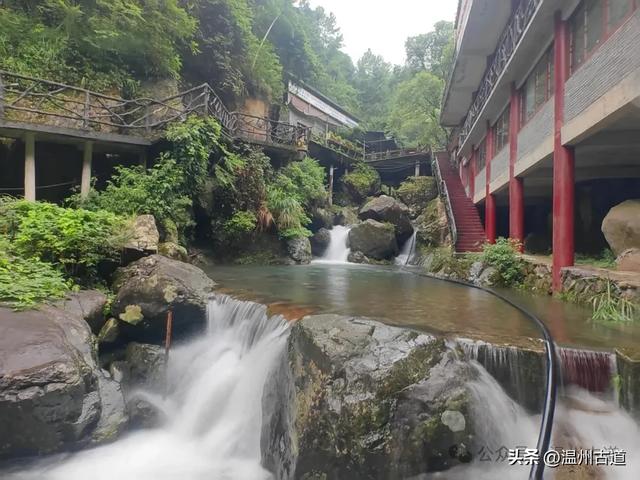 藏在浙南九寨沟里的红色秘境!可亲子徒步,在清溪飞瀑里寻凉意!