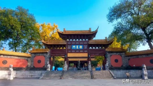 今天，乘坐5号线到朝天宫看一场重磅大展“江之永矣——江南地域早期文明特展”