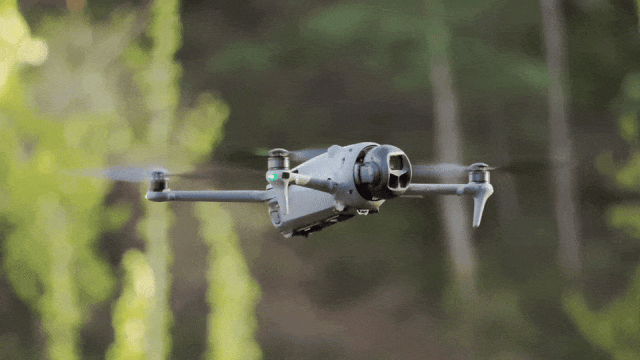 让航拍再次伟大！搭载1亿像素哈苏主摄的DJI Mavic 4 Pro动手玩